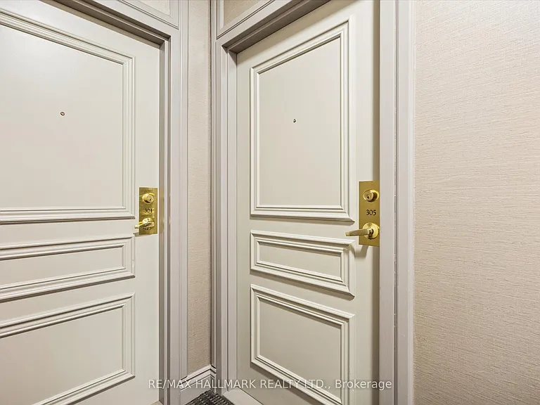 55 Harrison Garden Blvd #305 — Photo 5