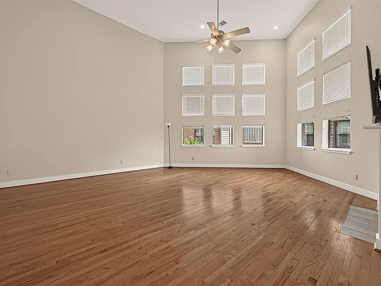 9829 Madeline Alyssa Ct — Photo 8
