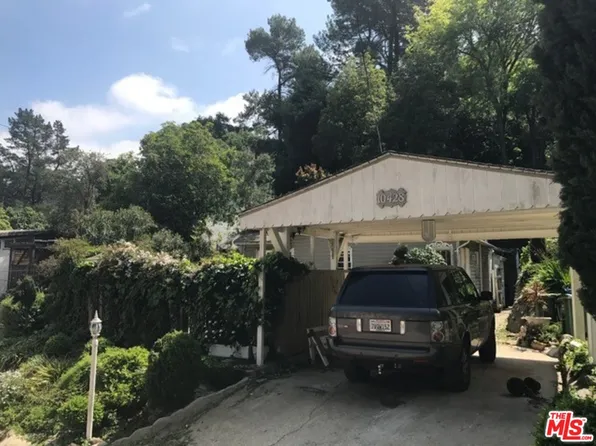 10428 Hebron Ln, Los Angeles, CA 90077