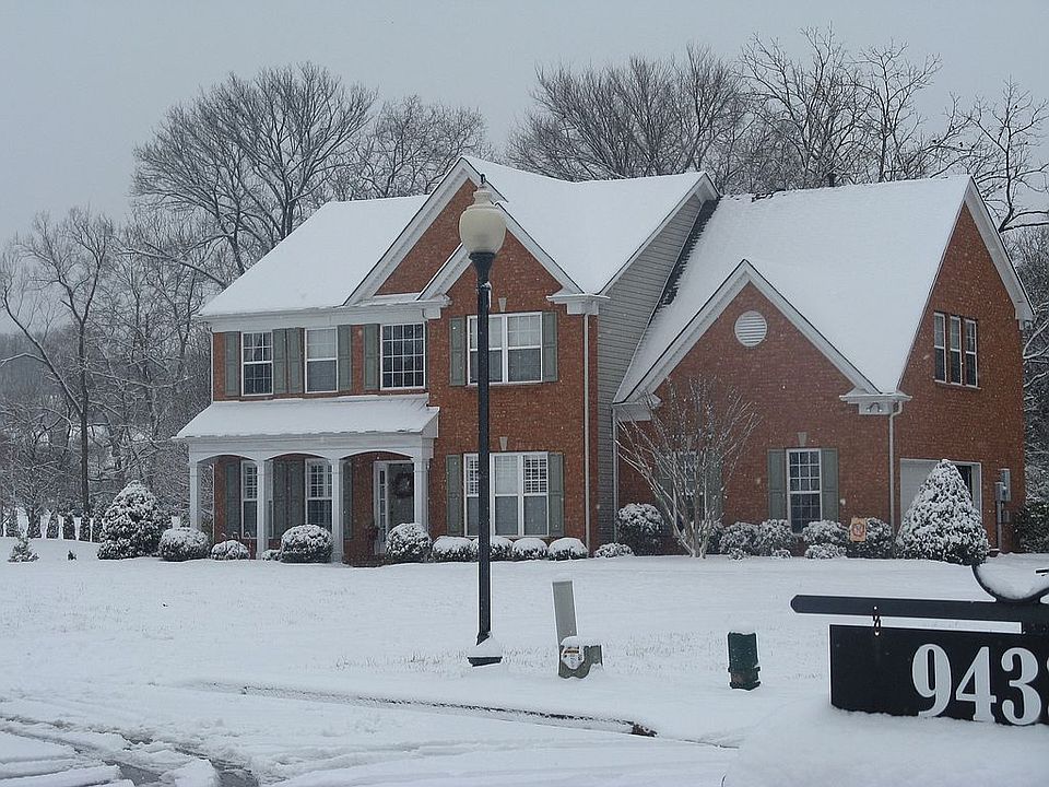 2nd image of 9430 Lillian Ln