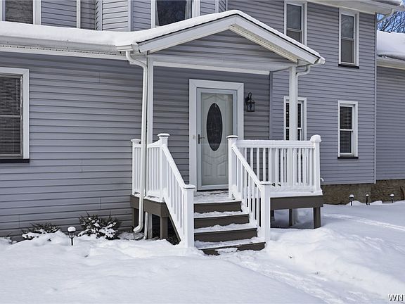 3rd image of 5657 Leete Rd