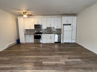 1423 Moore St APT 2F, Philadelphia, PA 19145