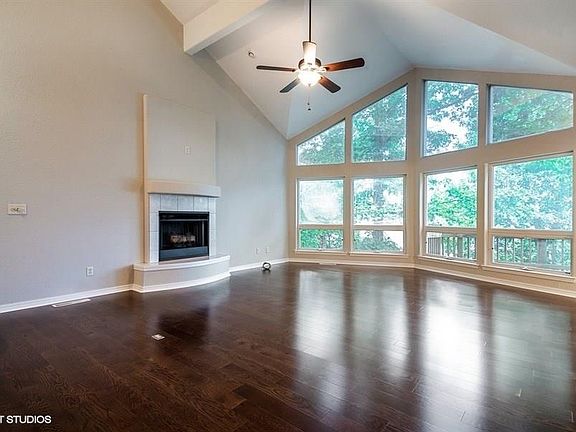 2nd image of 8 Clarice Dr