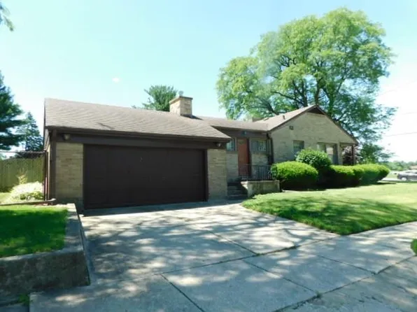 1421 Parkview Ave, Rockford, IL 61107