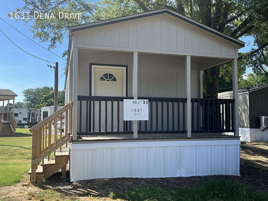 1st image of 1631 Dena Dr
