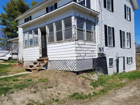 209 East Main Street, Troy, VT 05859