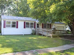 602 Harrington St, Carlinville, IL 62626