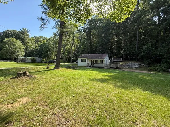 310 Mathis Dr, Daniels, WV 25832