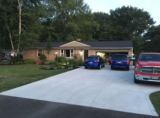 7606 Driftwood Cir NW, North Canton, OH 44720