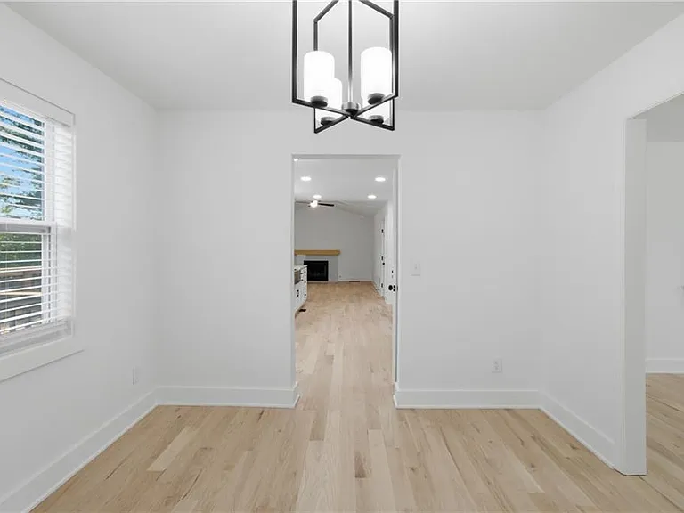 230 Pinebridge Ct — Photo 7