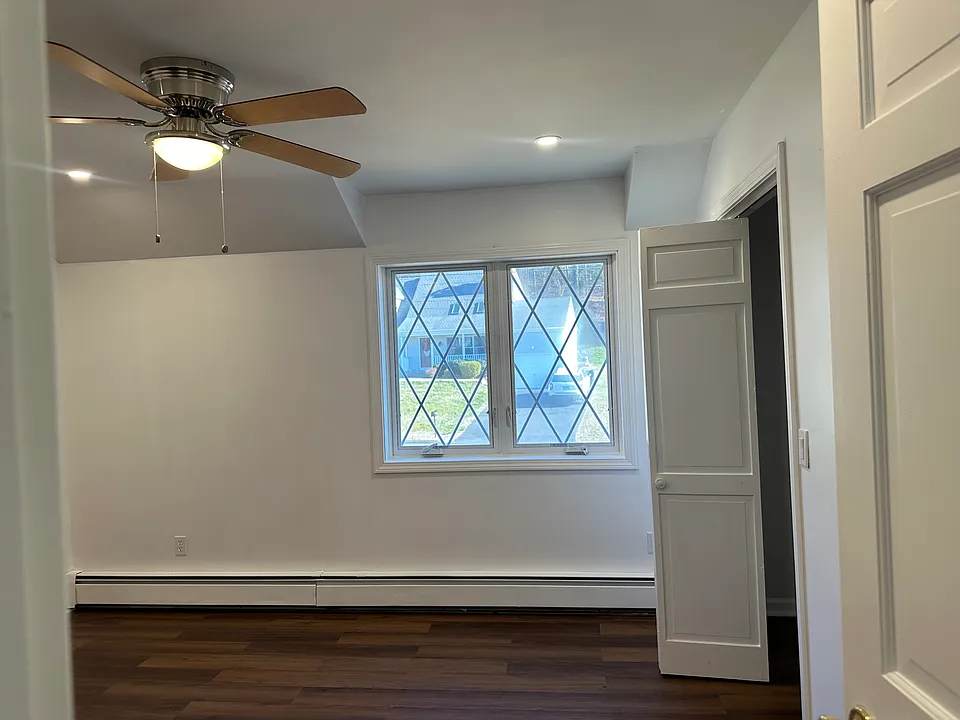 61 Fairfield Pl
