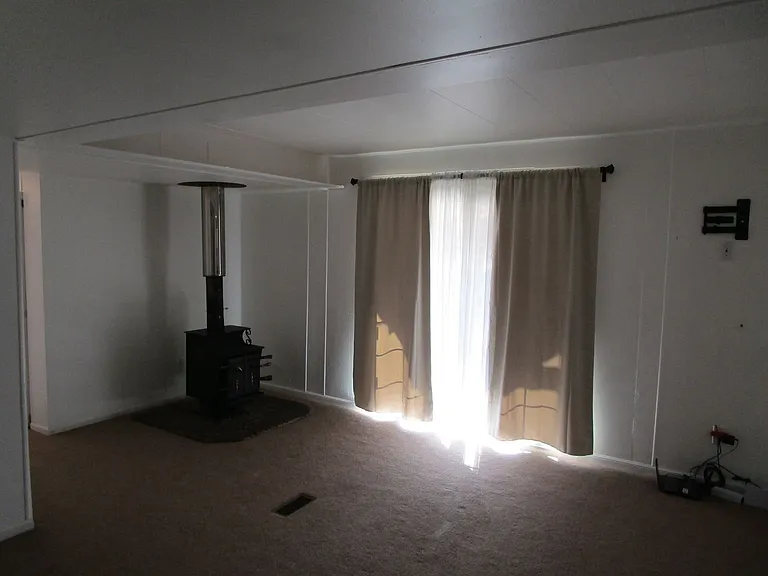 6760 SE Canyon Rd — Photo 3