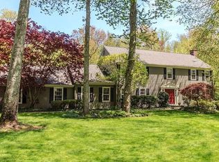 630 Shrub Oak Ln, Fairfield, CT 06824