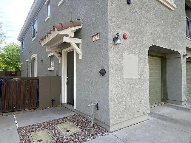 1330 S Aaron Dr #176