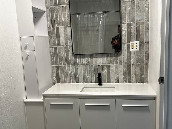 3rd image of 760 N Ogden St APT 2