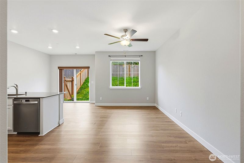 4th image of 8405 Gilman Way