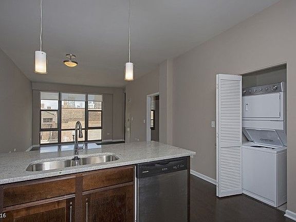 2nd image of 2328 S Michigan Ave