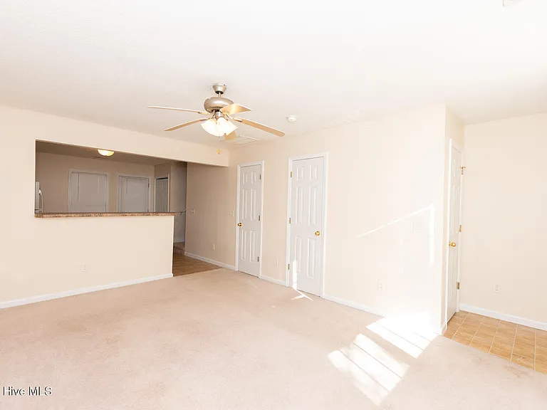 125 Cornerstone Pl — Photo 6