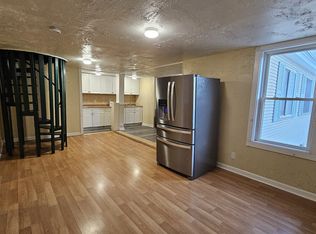 3 Pleasant Ter #2, Worcester, MA 01609