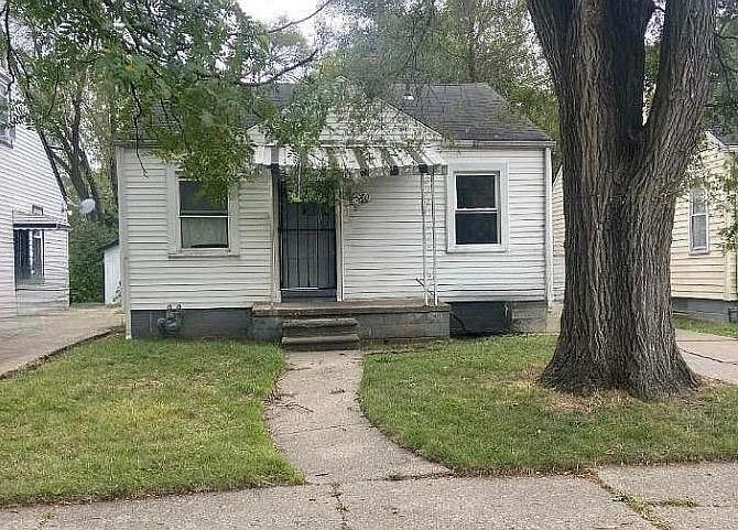 1st image of 15830 Rossini Dr