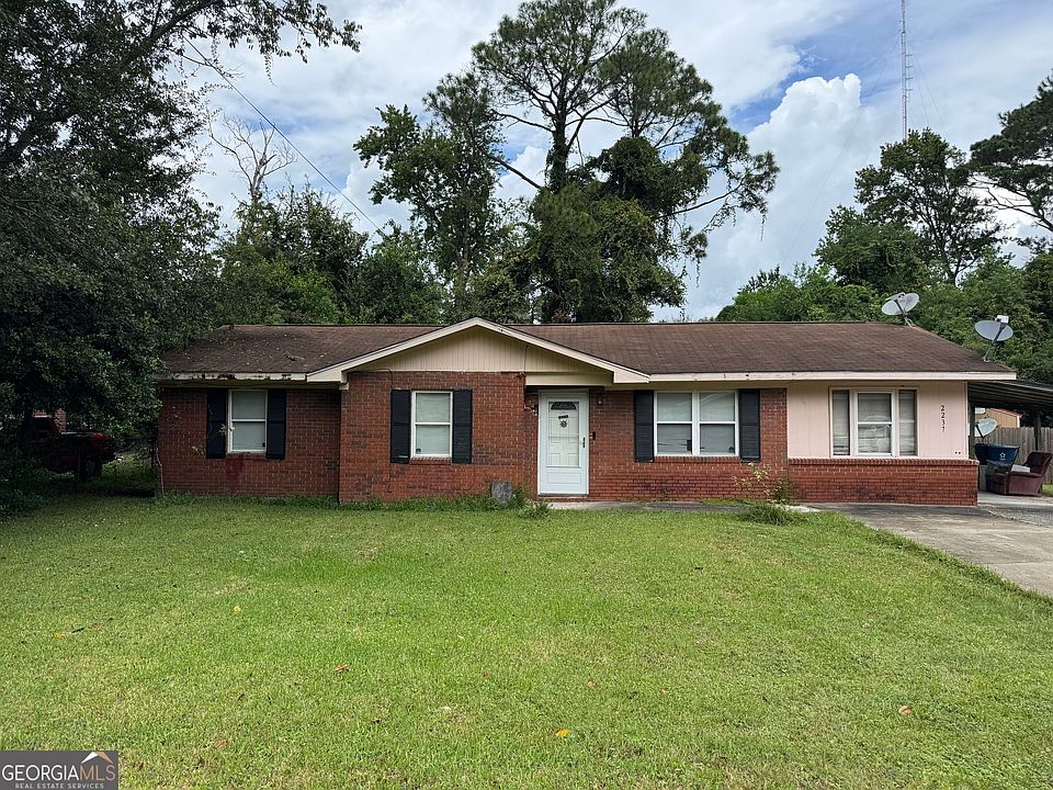 1st image of 2237 Formosa Cir