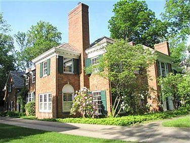 4th image of 19115 Shaker Blvd