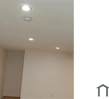 2255 S Tejon St — Photo 3