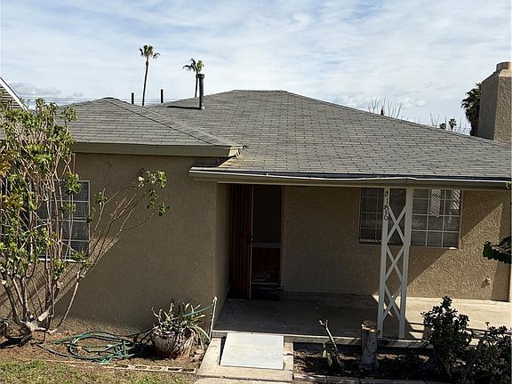 2nd image of 1156 N Rancho Ave