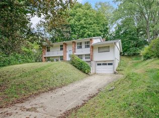 1761 Woodcrest Dr, Wooster, OH 44691