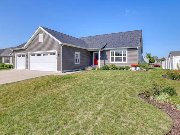 1234 East Longneedle LANE, Elkhorn, WI 53121