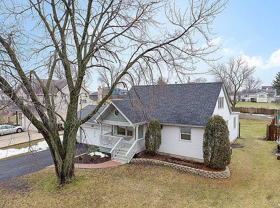 3rd image of 9221 Pleasant Ave