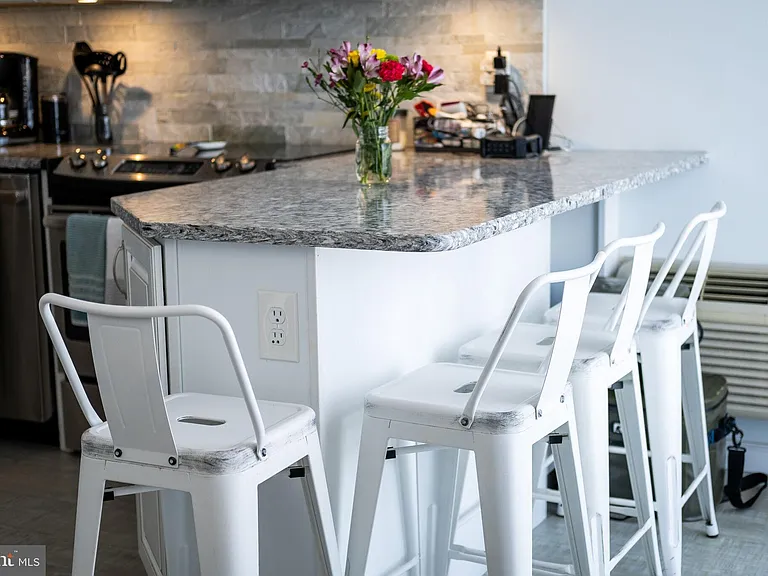 9 Pearl St #1G — Photo 19