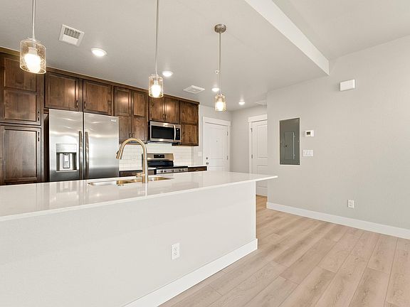 3rd image of 4260 Vulcan Creek Dr #204