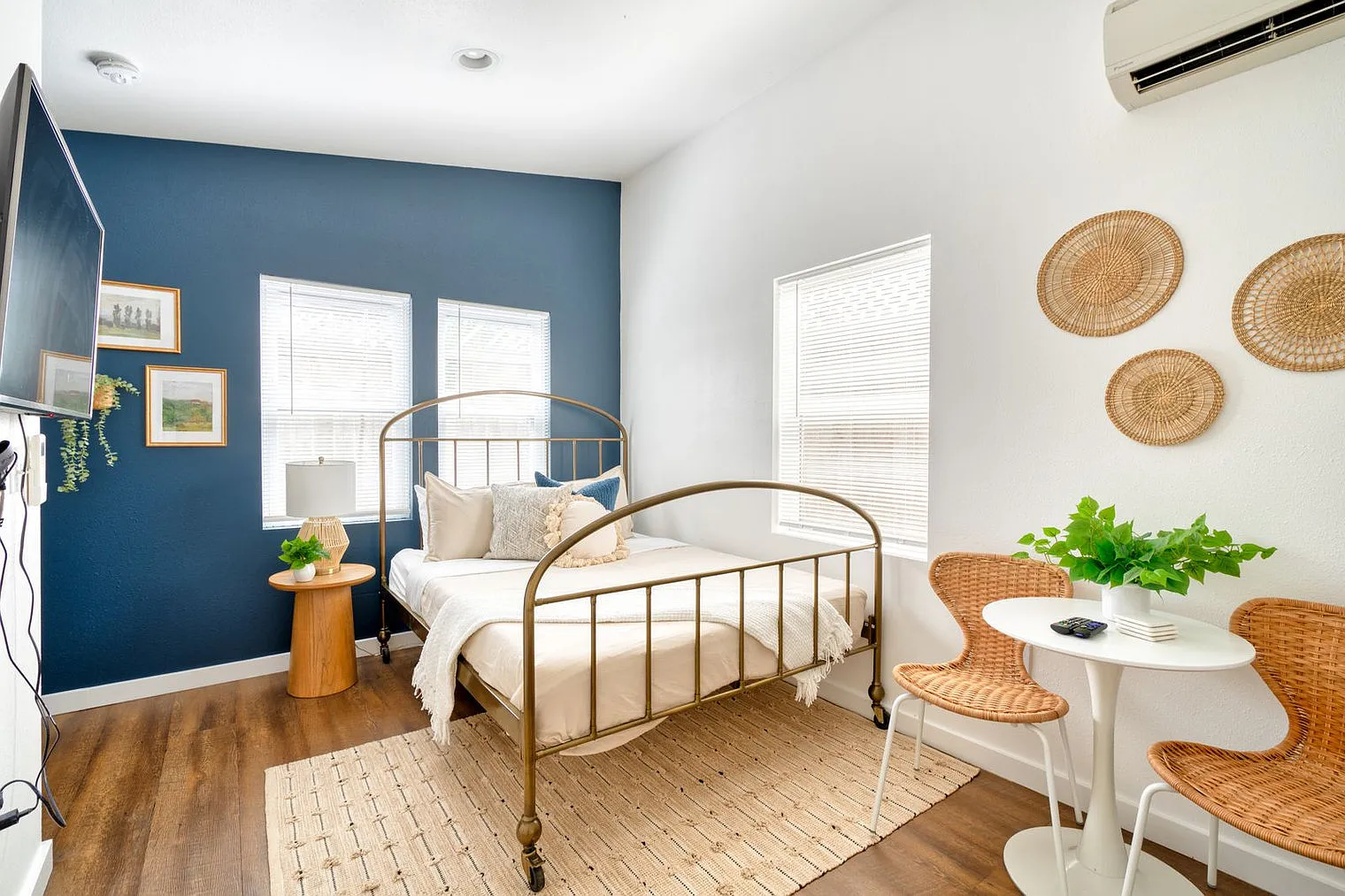 Studio, 1.0 bath, 290 sqft, $2,565 — Photo 1