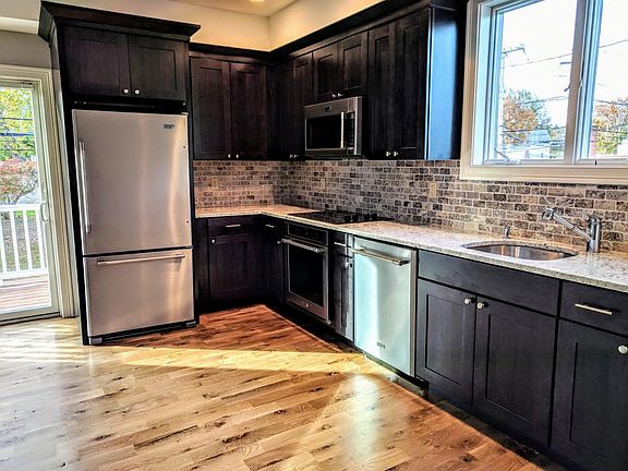 kitchen / living room