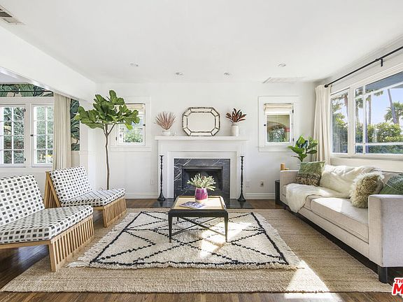 5th image of 1342 N Benton Way