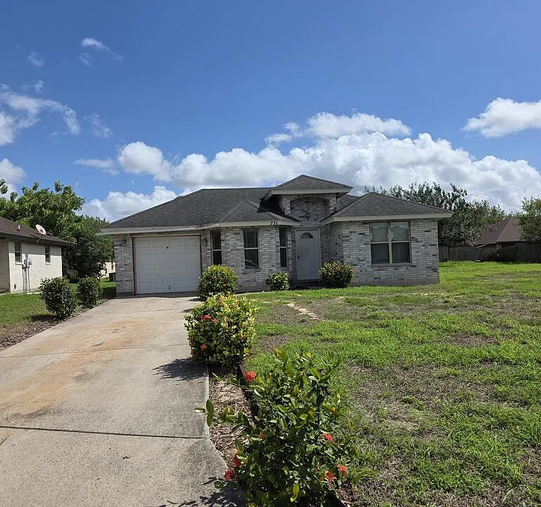 731 Carnation Dr