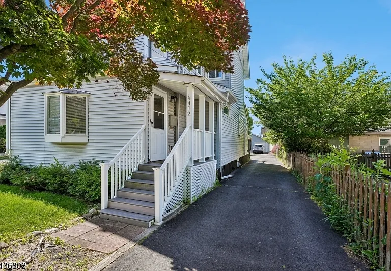 412 Millburn Ave — Photo 22