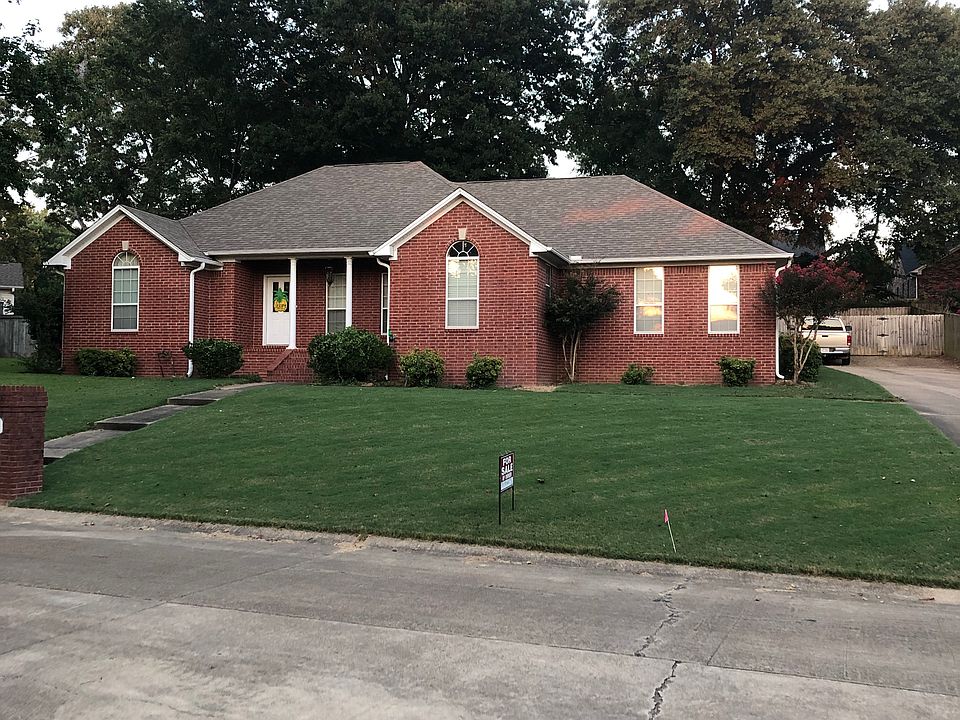 1st image of 508 Live Oak Dr