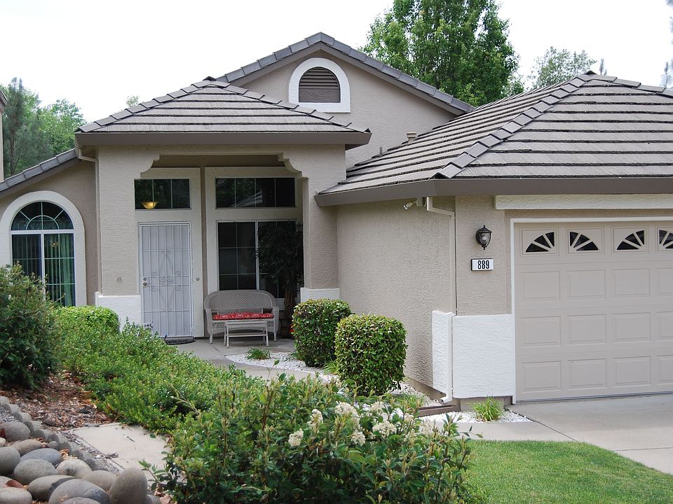 1st image of 889 Angell Ct