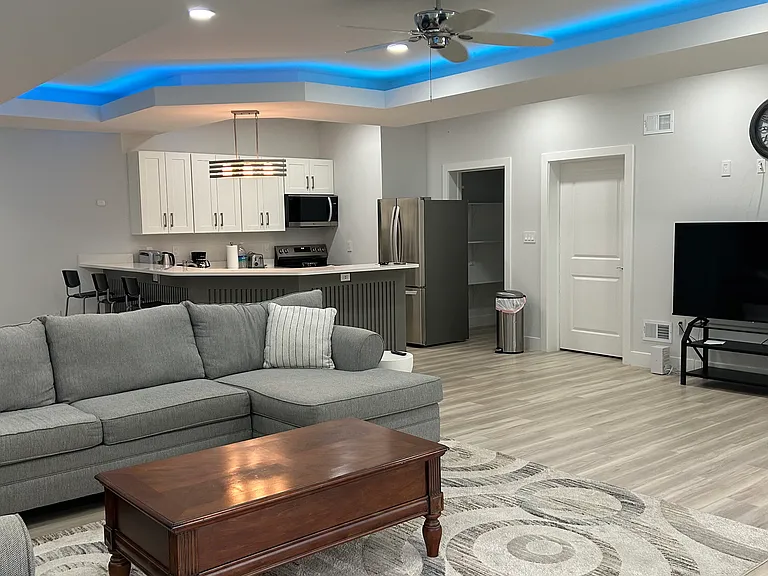 2408 Spring St — Photo 11