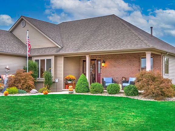 4th image of 418 Goldenrod Ct