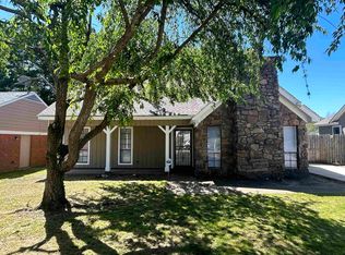 4311 Harvest Hill Rd, Memphis, TN 38141