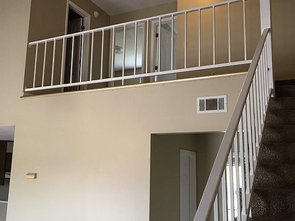 3rd image of 230 Lanier Dr #696-276