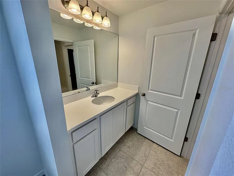 1707 Sanibel Dr — Photo 13