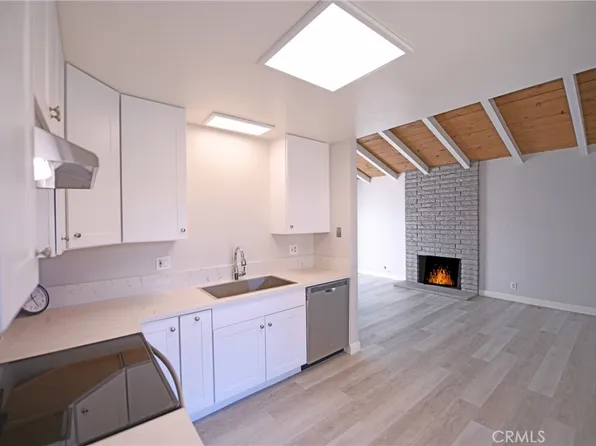 2264 Pamela Ln APT A, Costa Mesa, CA 92627