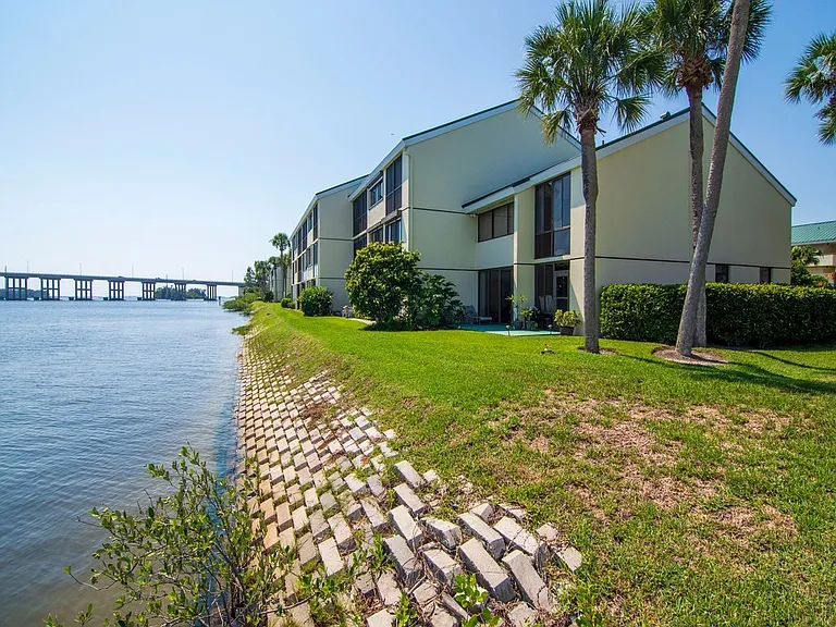 1840 Tarpon Ln #D202 — Photo 34