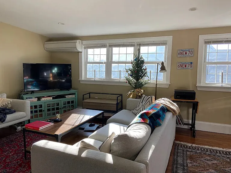 9 Hathaway St #3 — Photo 2