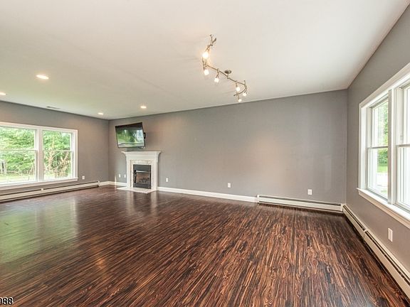 5th image of 157 Halsey Rd