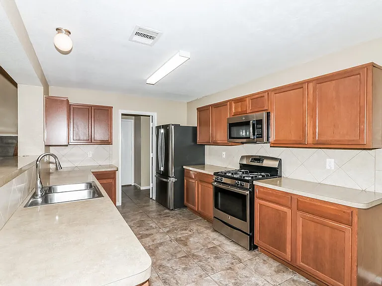 20710 Tayman Oaks Dr — Photo 9